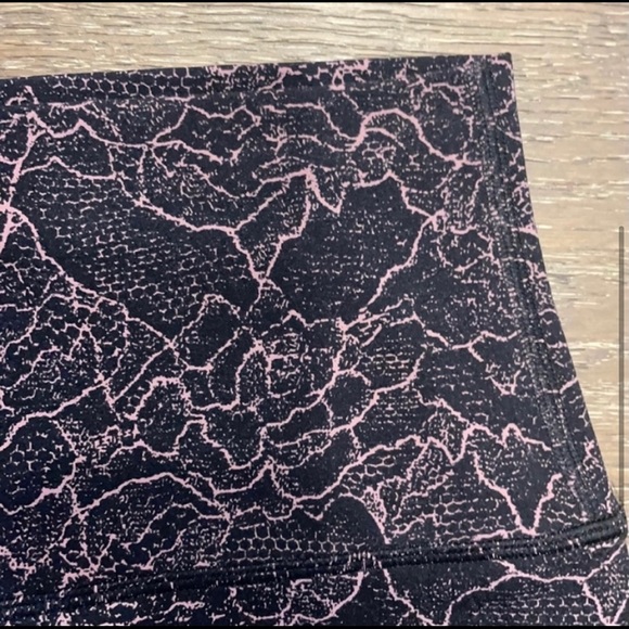 Lululemon Align pants and matching bra - Picture 3 of 5